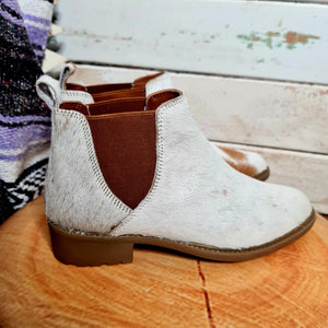 Cowhide Ankle Boots Tan White Size 37